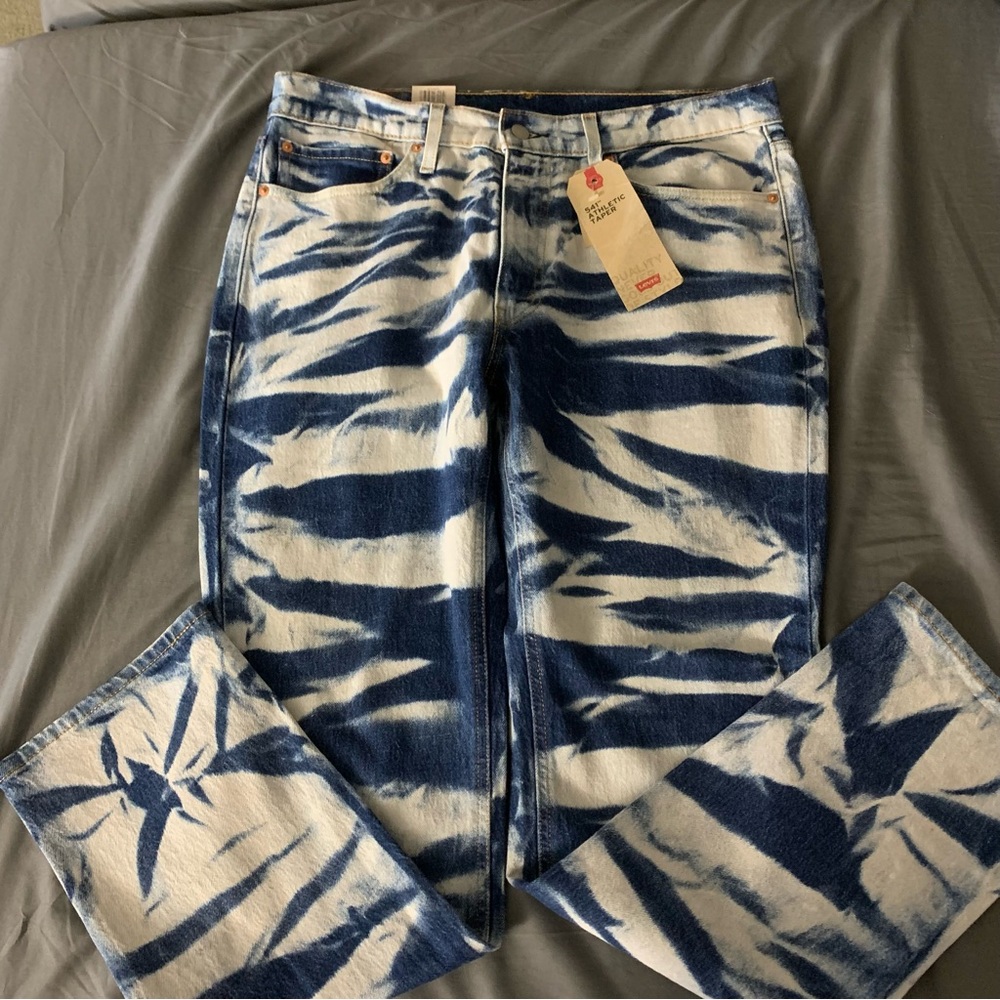 NWT! Levi 541 Denim Jeans